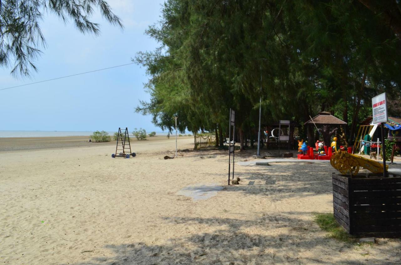 Gold Coast Morib Ain Studio Kampong Tanjong Pechah 外观 照片